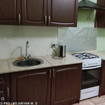 Сдается 1-комнатная квартира, 42 м²