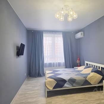 Сдается 1-комнатная квартира, 39 м²