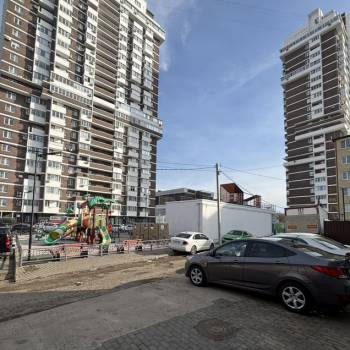 Сдается Нежилое помещение, 200 м²