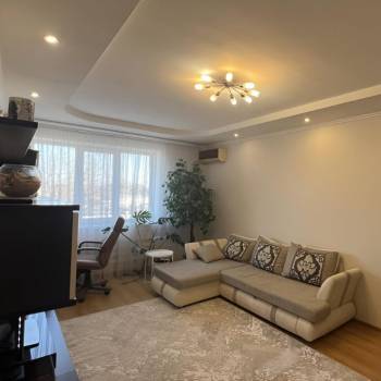 Продается 2-х комнатная квартира, 56,92 м²