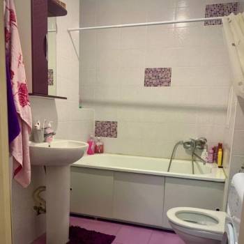 Продается 1-комнатная квартира, 36,8 м²