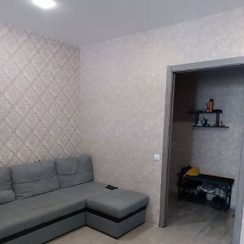 Продается 1-комнатная квартира, 40,7 м²