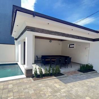 Продается Дом, 176 м²