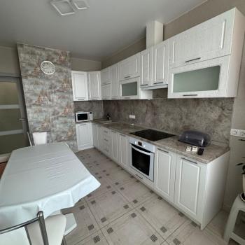 Сдается 1-комнатная квартира, 50 м²