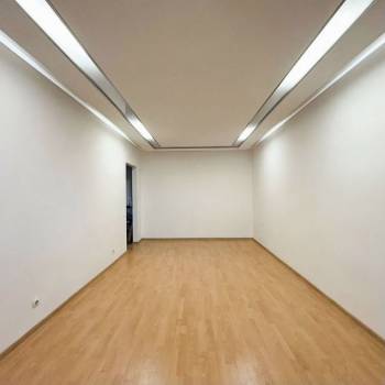 Продается 1-комнатная квартира, 45 м²