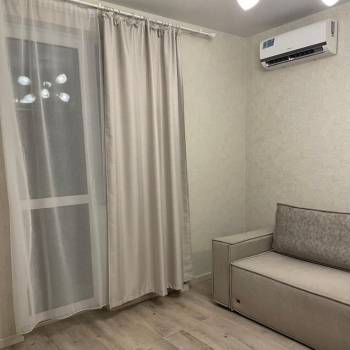 Продается 1-комнатная квартира, 37 м²