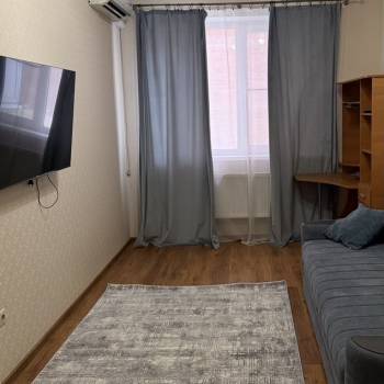 Сдается 1-комнатная квартира, 38 м²