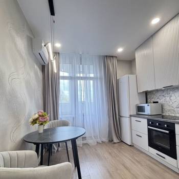 Сдается 1-комнатная квартира, 38 м²