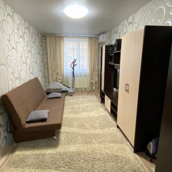 Сдается 1-комнатная квартира, 42 м²