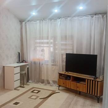 Продается 1-комнатная квартира, 38 м²