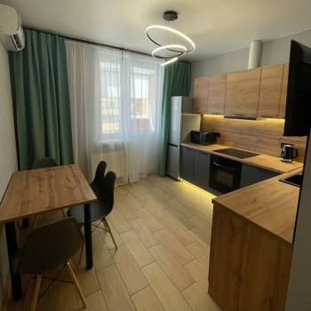 Сдается 2-х комнатная квартира, 67 м²