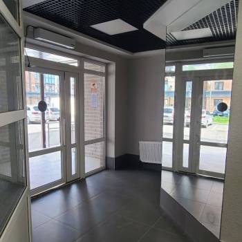 Продается 1-комнатная квартира, 37 м²