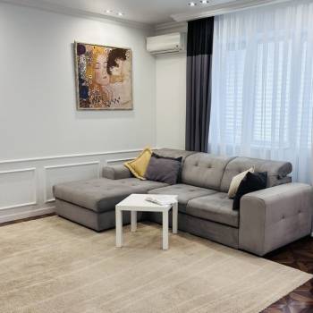 Продается 3-х комнатная квартира, 104 м²