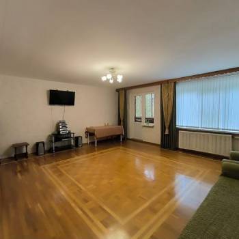 Продается 3-х комнатная квартира, 101 м²
