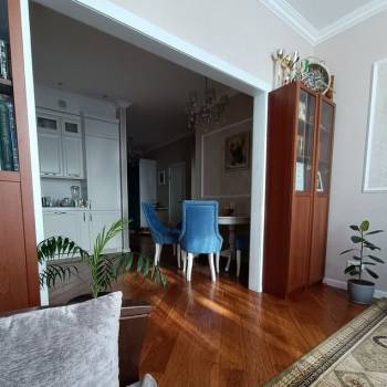 Продается 2-х комнатная квартира, 74 м²