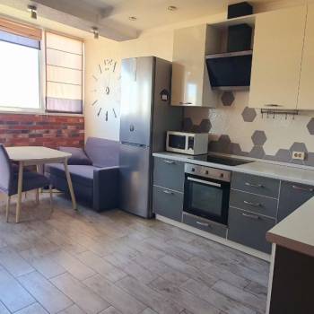 Продается 1-комнатная квартира, 38,6 м²