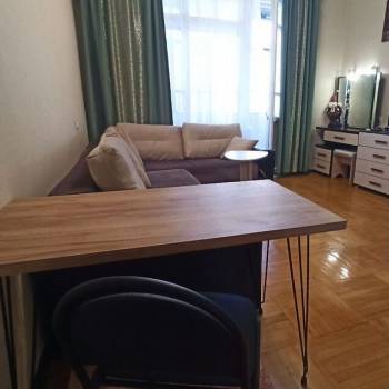 Сдается 1-комнатная квартира, 43 м²