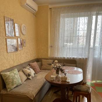 Сдается 1-комнатная квартира, 50 м²