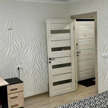 Продается 1-комнатная квартира, 40,6 м²