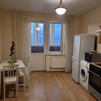 Сдается 1-комнатная квартира, 42 м²