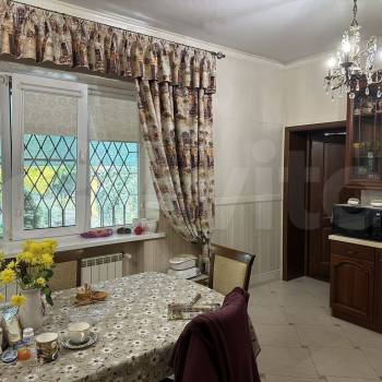 Продается Дом, 288 м²