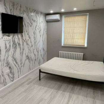 Продается 1-комнатная квартира, 38 м²