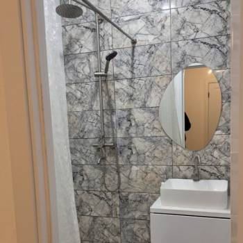 Сдается 2-х комнатная квартира, 79 м²