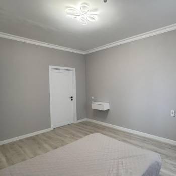 Сдается 2-х комнатная квартира, 79 м²