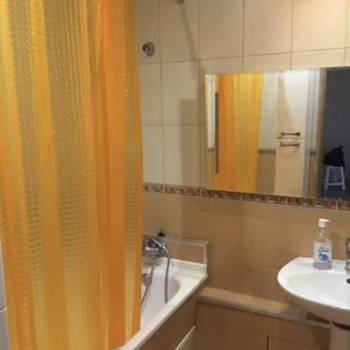 Сдается 2-х комнатная квартира, 76 м²