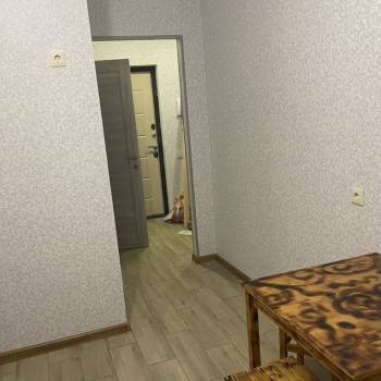 Сдается 1-комнатная квартира, 37 м²