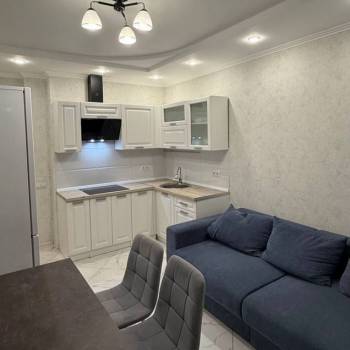 Сдается 1-комнатная квартира, 39 м²