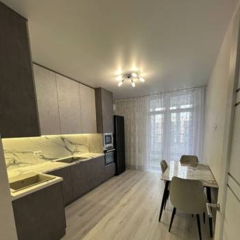 Сдается 1-комнатная квартира, 48 м²