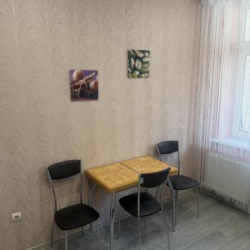 Сдается 1-комнатная квартира, 40 м²