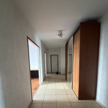 Сдается Многокомнатная квартира, 100 м²