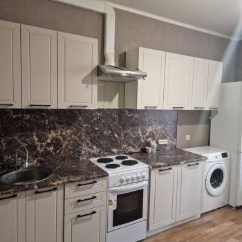 Сдается 1-комнатная квартира, 49 м²