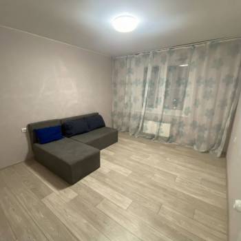 Сдается Многокомнатная квартира, 84 м²