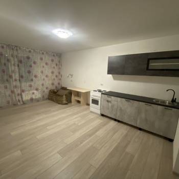 Сдается Многокомнатная квартира, 84 м²