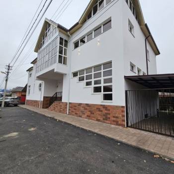 Сдается Нежилое помещение, 180 м²