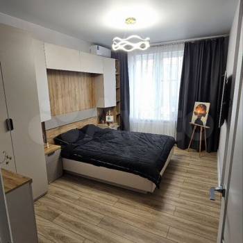 Продается Многокомнатная квартира, 80 м²