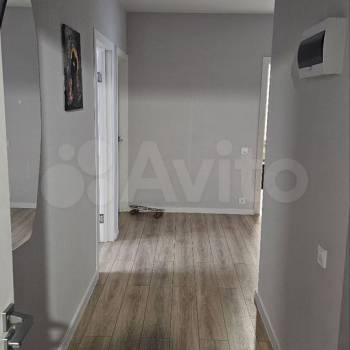 Продается Многокомнатная квартира, 80 м²