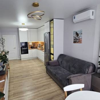 Продается Многокомнатная квартира, 80 м²