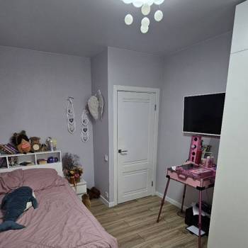 Продается Многокомнатная квартира, 80 м²