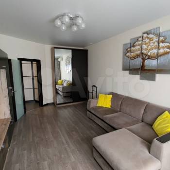 Сдается 1-комнатная квартира, 51,3 м²