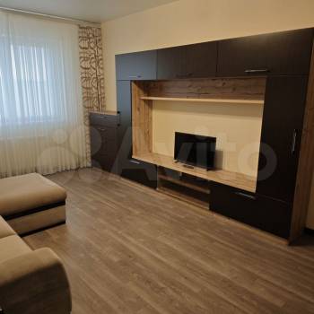 Сдается 1-комнатная квартира, 51,3 м²