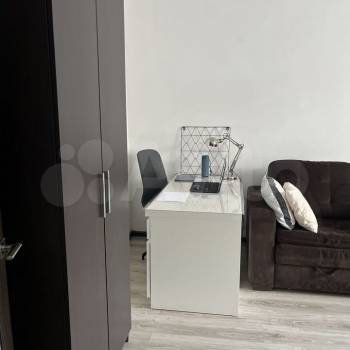 Продается 1-комнатная квартира, 38,5 м²