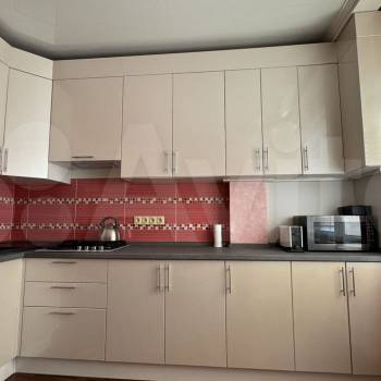 Продается 1-комнатная квартира, 46 м²
