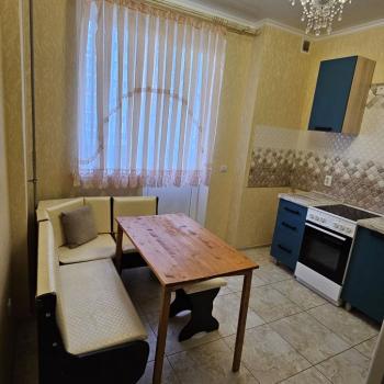 Сдается 1-комнатная квартира, 35 м²