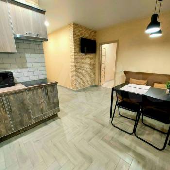 Продается 1-комнатная квартира, 48 м²