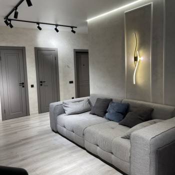 Продается Многокомнатная квартира, 82 м²