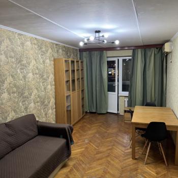 Сдается Многокомнатная квартира, 60 м²
